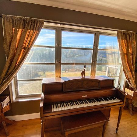 Mid-Century Vintage Brick Ranch Upstairs Guesthouse Sevierville Bagian luar foto
